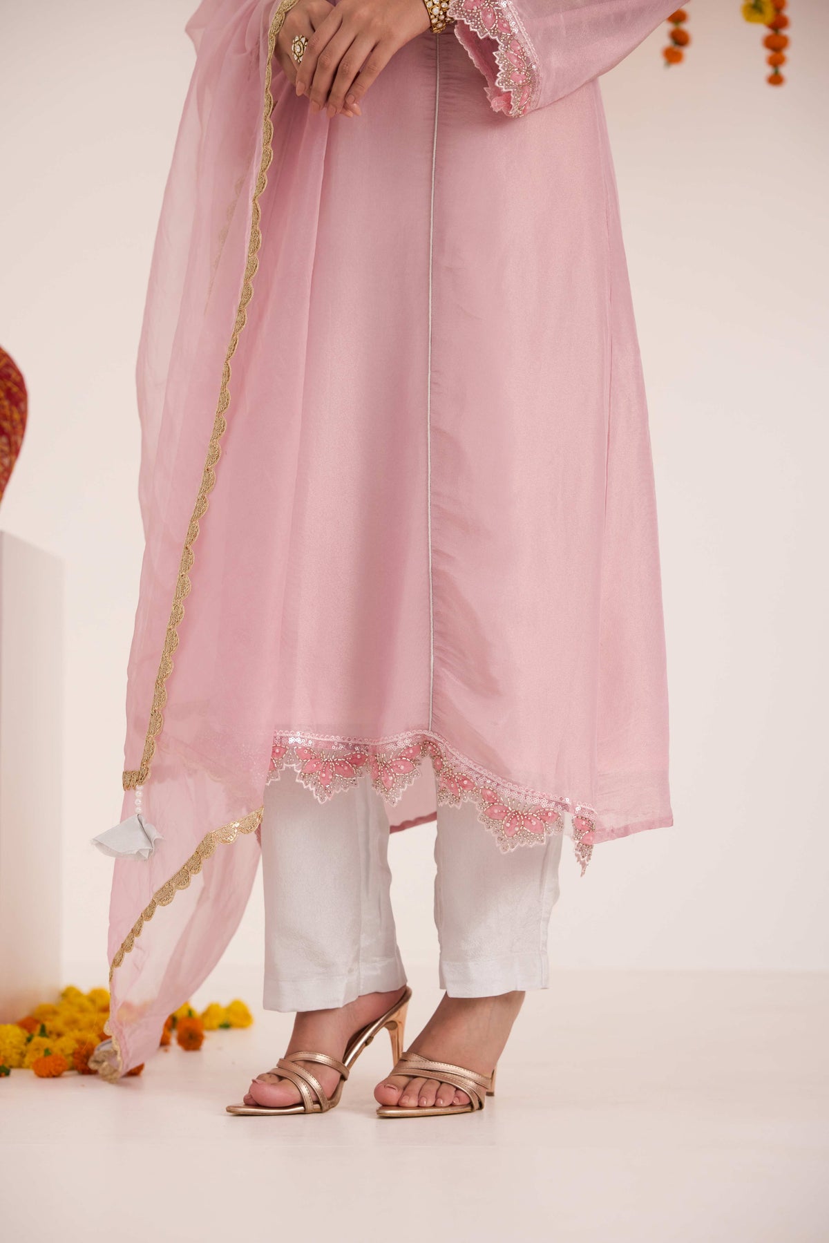 Saraswati Tissue Suit set