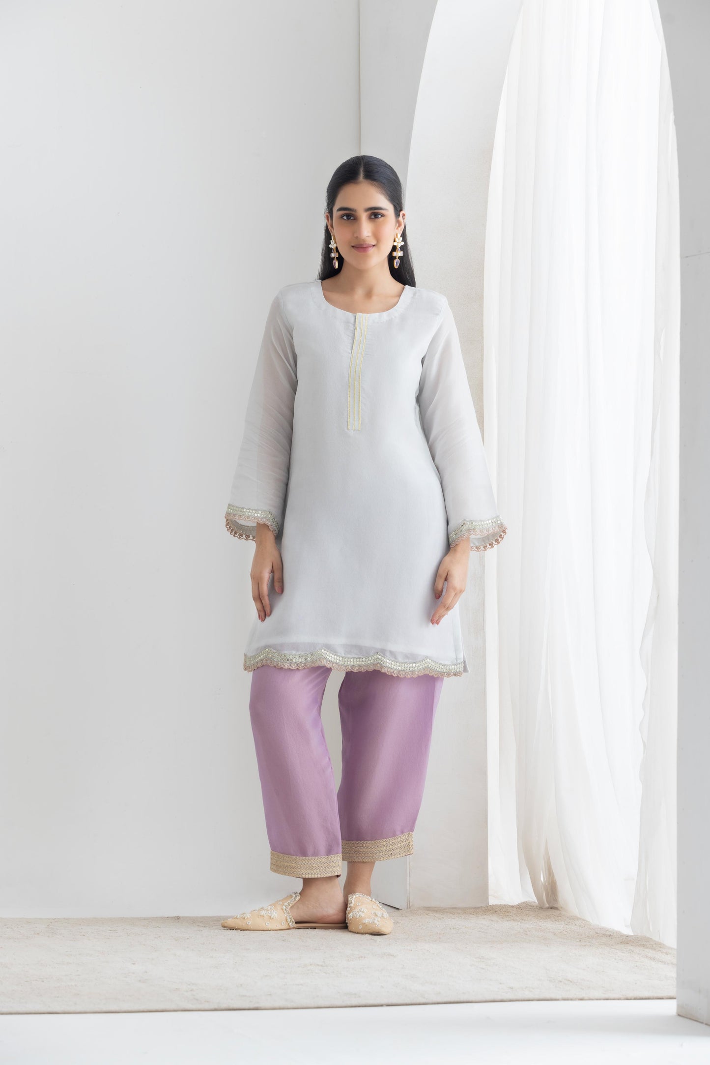 طقم بدلة كاليدار باللون البني الفول السوداني من براكريتي