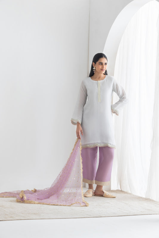 طقم بدلة كاليدار باللون البني الفول السوداني من براكريتي