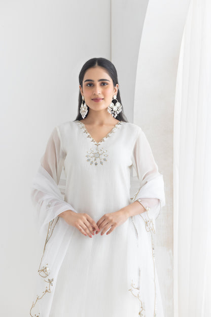 Anura -White Mirror Emb Suit Set