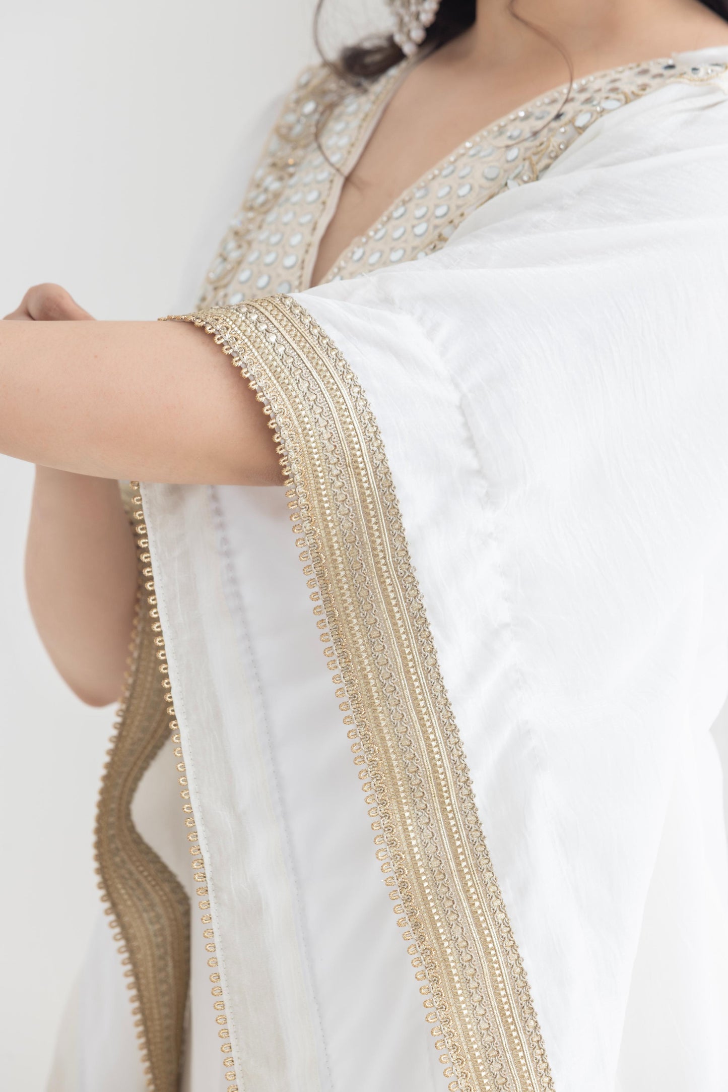 طقم بدلة كاليدار باللون البني الفول السوداني من براكريتي