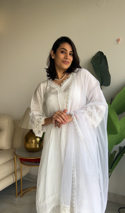 Arushi Chawla in Kajufal- White Suit Set (Set of 3)