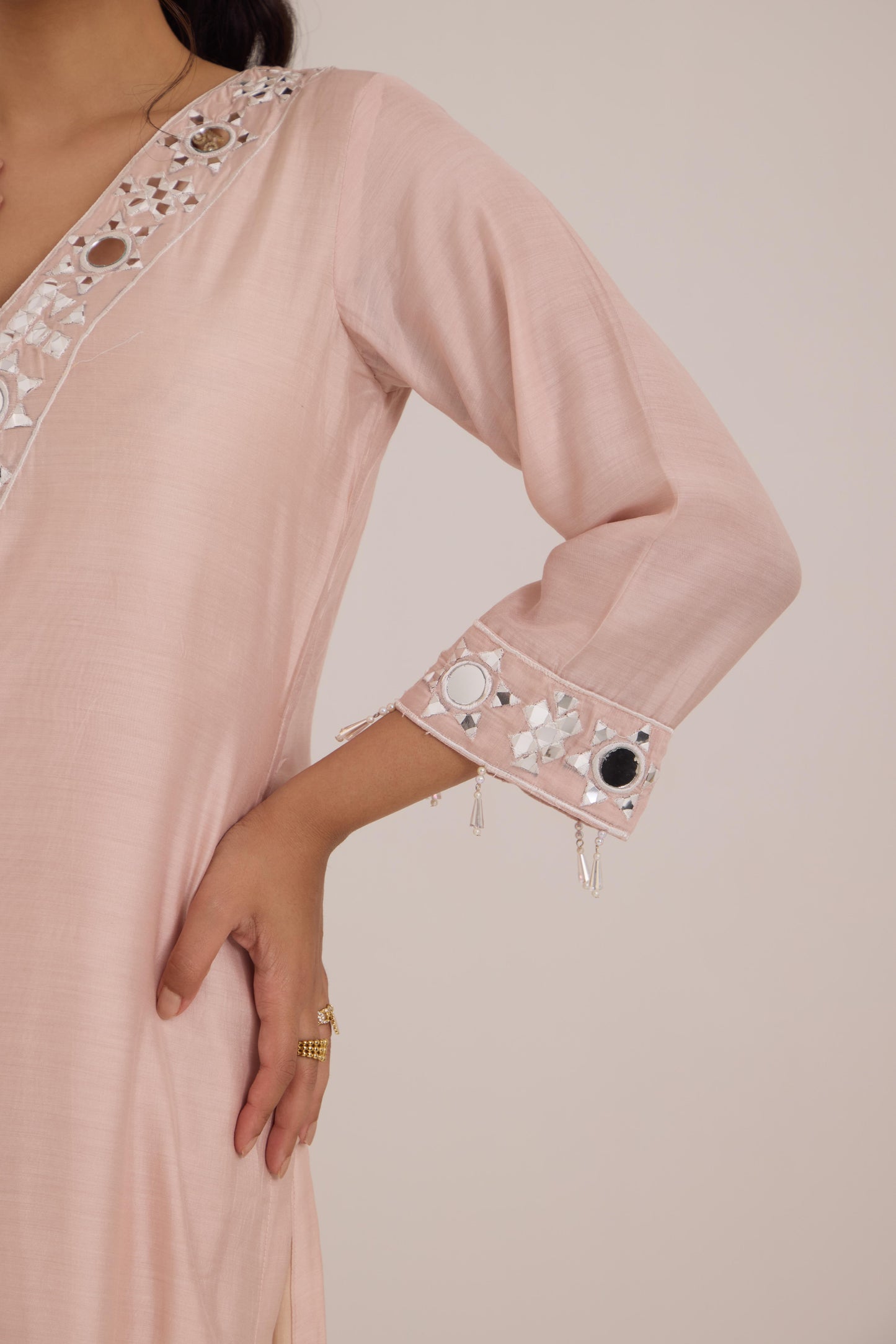 Kudrat - Pale pink Mul Suit set