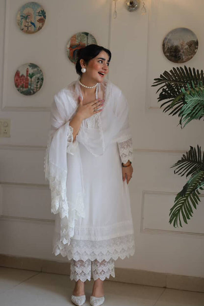 Mithi Mehta in Kajufal- White Suit Set