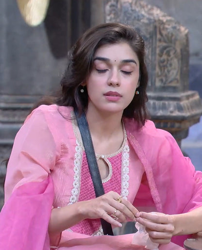 Eisha Singh in Nargis Pink Suit Set