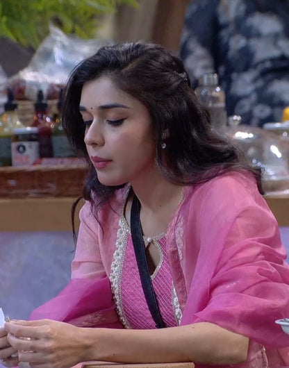Eisha Singh in Nargis Pink Suit Set