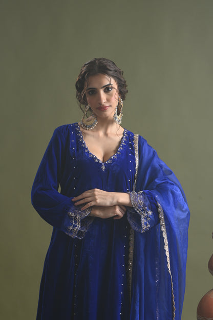 Vridhi Jain in Mehvish -Royal Blue Velvet- Kalidaar Suit Set