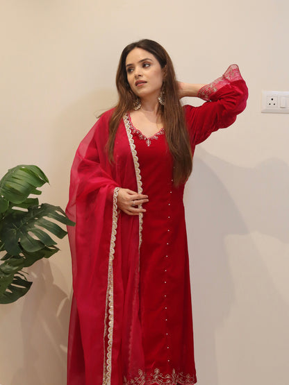 Simran Dhanwani in Reha- Hot Pink Velvet- Anarkali Set