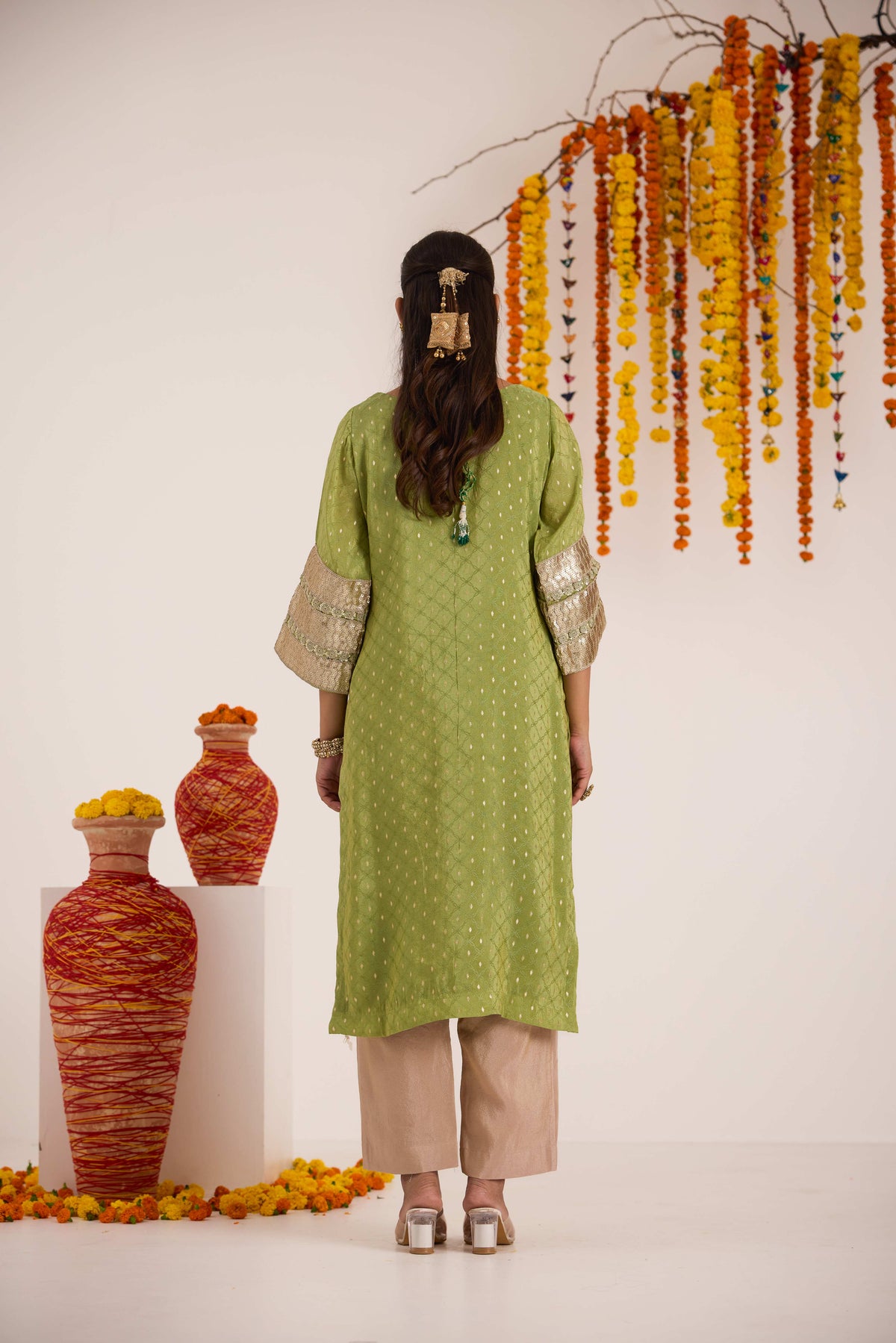 Neh Emb Banarsi Tissue Suit set