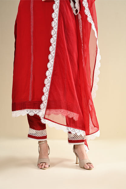 Deepa (the.review.addict) in Kaanji- Deep Red Suit Set