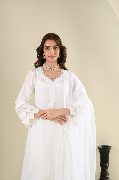 Kajufal- White Suit Set