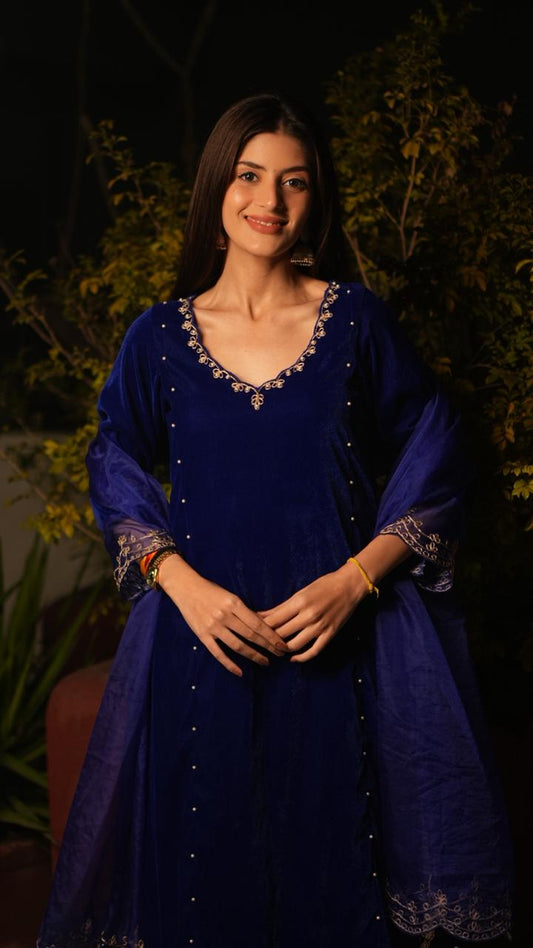 Vridhi Jain in Mehvish -Royal Blue Velvet- Kalidaar Suit Set